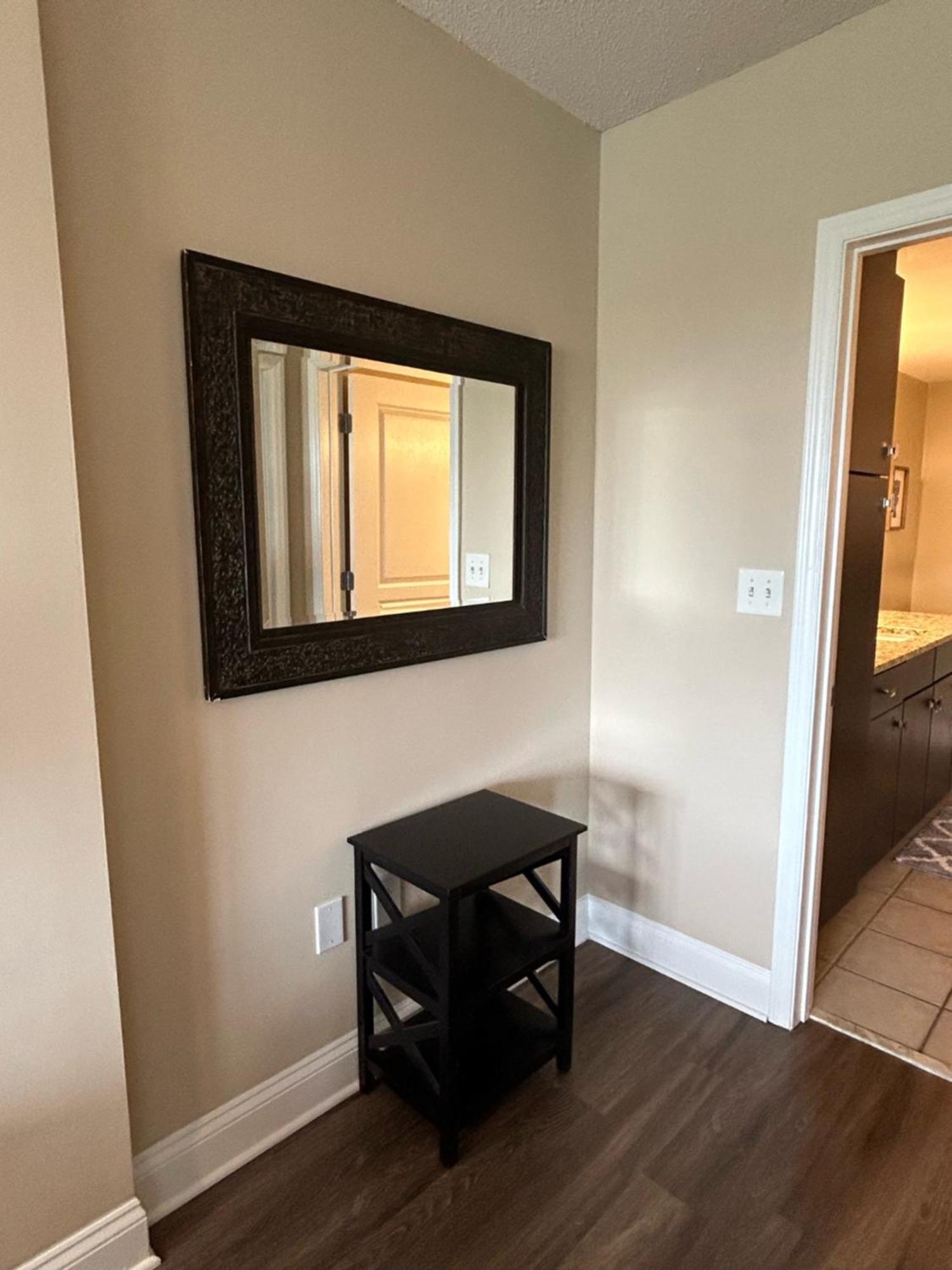 Spacious 2 Bedroom 2 Bathroom Apartment With Balcony In Uptown Charlotte! City Views & Free Parking! ภายนอก รูปภาพ
